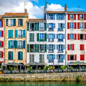 Bayonne